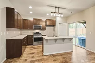 9448 N Alder St, Camas, WA 98607 - Photo 14