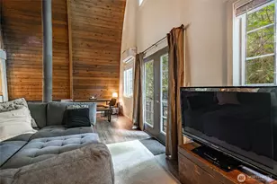 14001 Welcome Rd, Glacier, WA 98244 - Photo 8