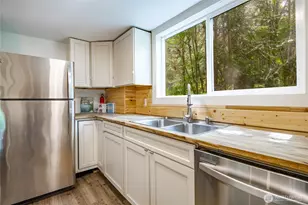 14001 Welcome Rd, Glacier, WA 98244 - Photo 12