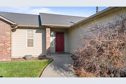 1869 SE Larch Avenue, College Place, WA 99324 - Photo 4