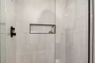 7428 2nd Ave NE, Seattle, WA 98115 - Photo 22