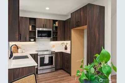 7428 2nd Avenue NE, Seattle, WA 98115 - Photo 16