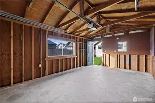 812 S 39th St, Tacoma, WA 98418 - Photo 18