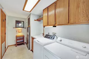 18425 NE 95th St, Redmond, WA 98052 - Photo 14