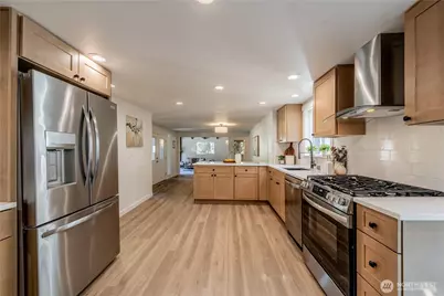 18414 Baldwin Road, Bothell, WA 98012 - Photo 14