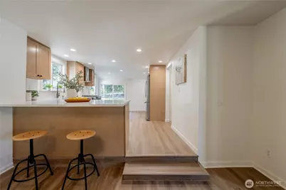 18414 Baldwin Road, Bothell, WA 98012 - Photo 8