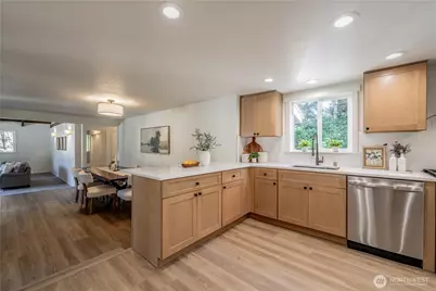 18414 Baldwin Road, Bothell, WA 98012 - Photo 12