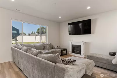 414 N Washington Street, Moses Lake, WA 98837 - Photo 14