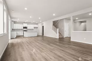 2446 Trailside Dr NE, Olympia, WA 98506 - Photo 2