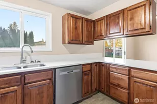 3623 Stewart Pl, Centralia, WA 98531 - Photo 6