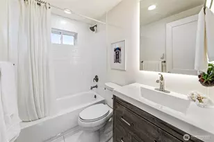 5700 241st St SW, Mountlake Terrace, WA 98043 - Photo 12