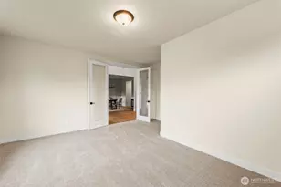 15217 210th Ave E, Bonney Lake, WA 98391 - Photo 32