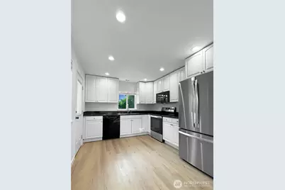 6539 51 Avenue S, Seattle, WA 98118 - Photo 4