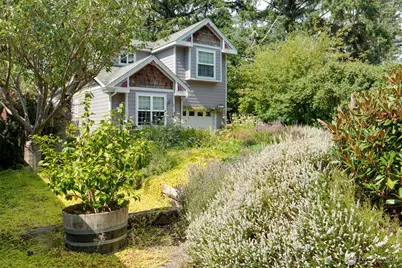 38 3rd St W, Chinook, WA 98614 - Photo 36