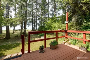 38 3rd St W, Chinook, WA 98614 - Photo 30