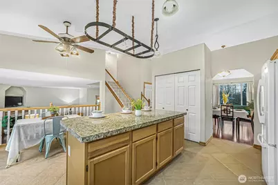 21012 Springhaven Way E, Bonney Lake, WA 98391 - Photo 12