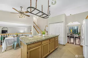 21012 Springhaven Way E, Bonney Lake, WA 98391 - Photo 12