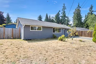 6204 224th St SW, Mountlake Terrace, WA 98043 - Photo 2