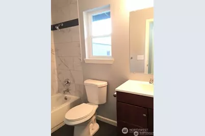305 M St SE, Auburn, WA 98002 - Photo 2
