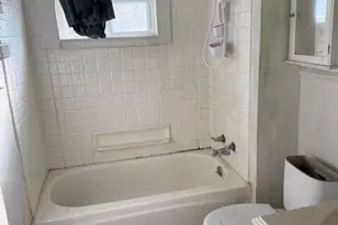 8402 Yakima Ave, Tacoma, WA 98444 - Photo 10