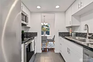 10418 NE 32nd Pl, Bellevue, WA 98004 - Photo 8