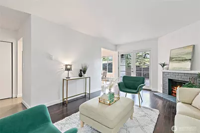 10418 NE 32nd Place #C105, Bellevue, WA 98004 - Photo 2