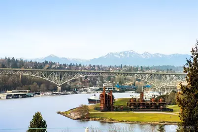 258 E Roanoke Street, Seattle, WA 98102 - Photo 30