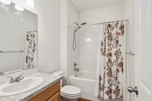 13404 Edmunds Pkwy E, Bonney Lake, WA 98391 - Photo 12