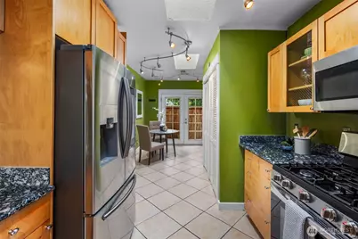 1717 E Spruce St., Seattle, WA 98122 - Photo 12