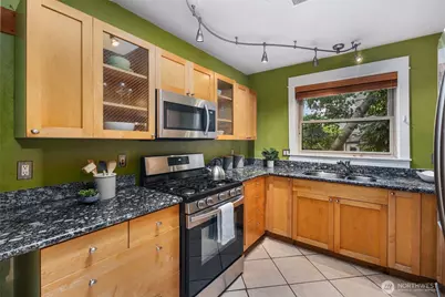 1717 E Spruce St., Seattle, WA 98122 - Photo 10