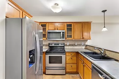 700 32nd St #A310, Bellingham, WA 98225 - Photo 2