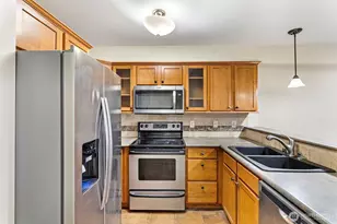 700 32nd St, Bellingham, WA 98225 - Photo 2