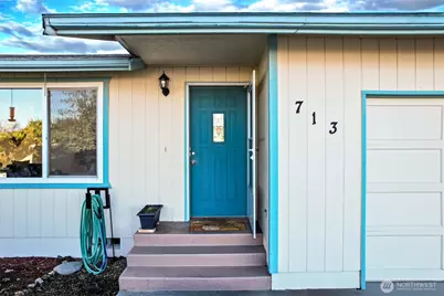 713 W Fir Street, Sequim, WA 98382 - Photo 2