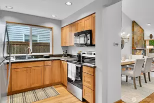 20310 Hollyhills Dr NE, Bothell, WA 98011 - Photo 12