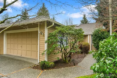 20310 Hollyhills Drive NE, Bothell, WA 98011 - Photo 2