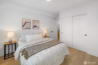 6012 B 35th Avenue NE, Seattle, WA 98115 - Photo 20