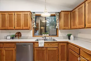 2295 Wellman Pl, Oak Harbor, WA 98277 - Photo 16