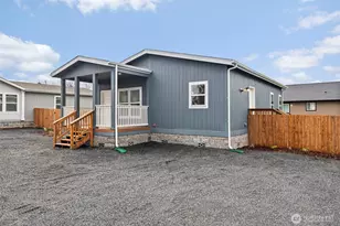 1257 SW Elzina St, Chehalis, WA 98532 - Photo 1