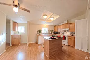 51 E Skyline Dr, Shelton, WA 98584 - Photo 2