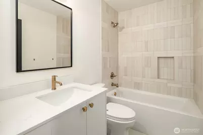 3616 Francis Avenue N, Seattle, WA 98103 - Photo 16