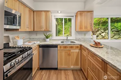 22651 SE 56th Street, Issaquah, WA 98029 - Photo 12