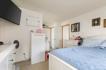 727 SW Ottercrest Street, Oak Harbor, WA 98277 - Photo 14