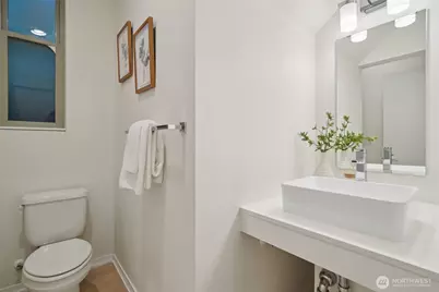 3817 B California Avenue SW, Seattle, WA 98116 - Photo 14