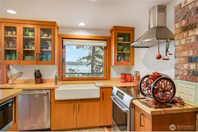 18404 Dr Joe Road, La Conner, WA 98257 - Photo 12