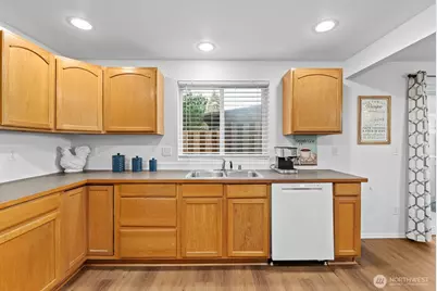 5035 Pacific Avenue, Tacoma, WA 98408 - Photo 18