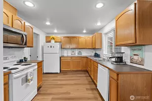 5035 Pacific Ave, Tacoma, WA 98408 - Photo 12