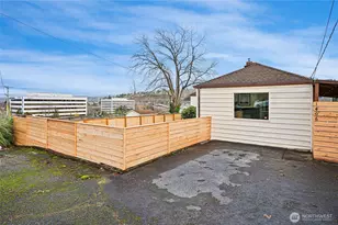 1406 Shattuck Ave S, Renton, WA 98055 - Photo 22