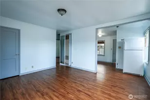 305 M St NE, Auburn, WA 98002 - Photo 2