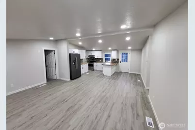 1660 S 333rd Street #36, Federal Way, WA 98003 - Photo 12