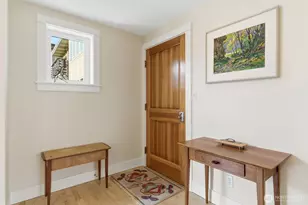 400 Winslow Way E, Bainbridge Island, WA 98110 - Photo 2